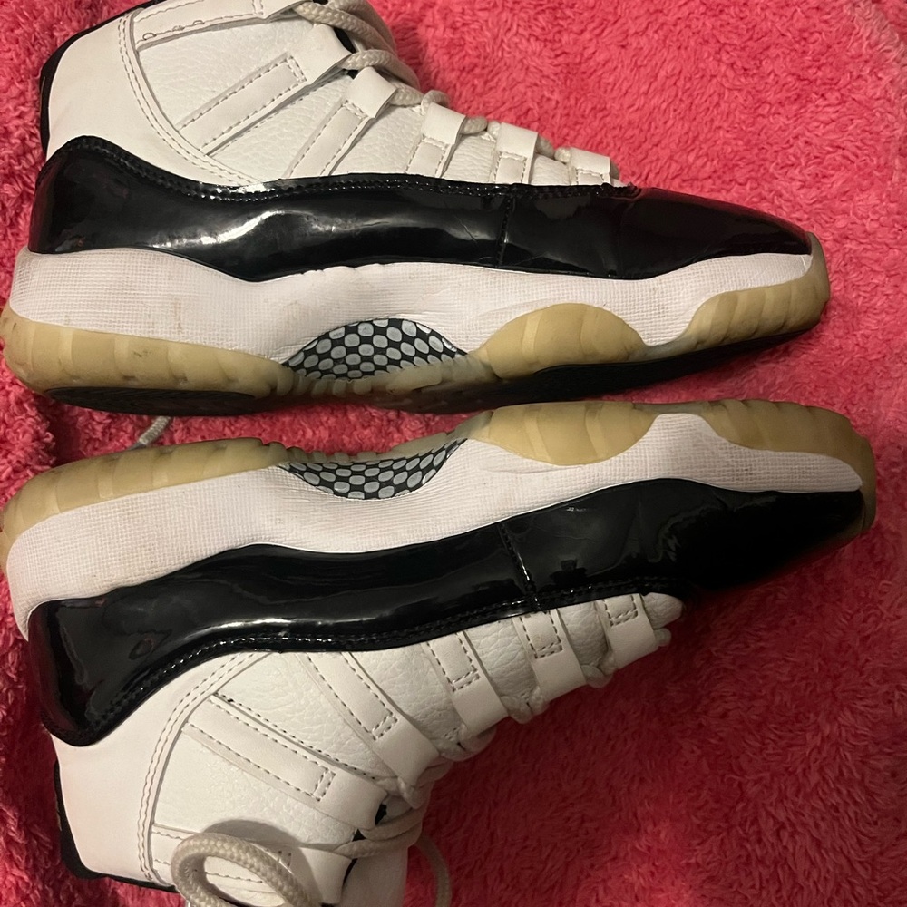 Air Jordan 11 Retro GS 'Gratitude / Defining Moments'